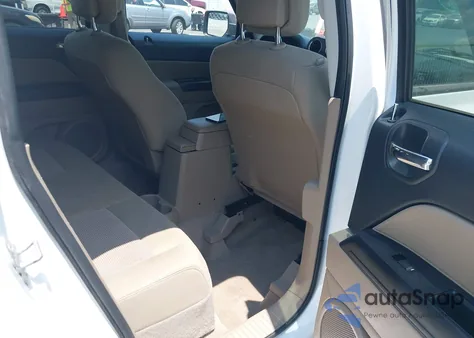 2014 Jeep Patriot Sport из США, поврежденный, VIN 1C4NJPBA3ED869659